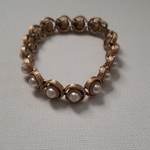Gold and Pearl Bracelet